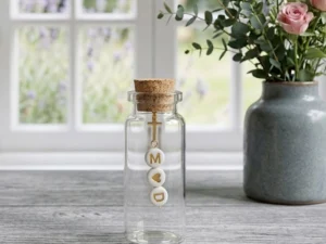 Bočica za svetu vodu s privjeskom s inicijalima mladenaca| Zahvalnica za vjenčanje